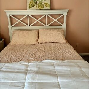Madison Park Blush and Ivory Quilt Set